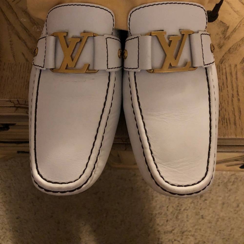 LV like New White loafers